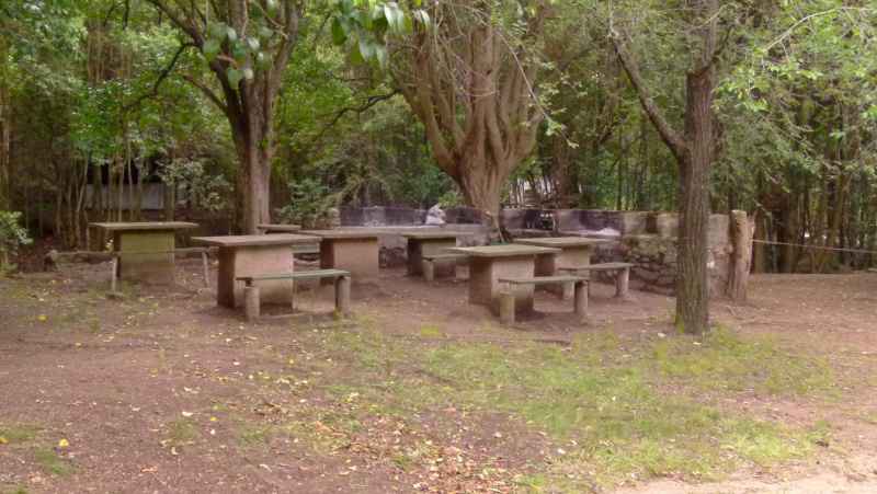 Camping La Paz Alpa Corral Asadores