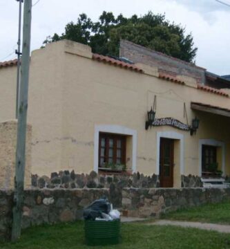 hosteria peumayen alpa corral vista externa